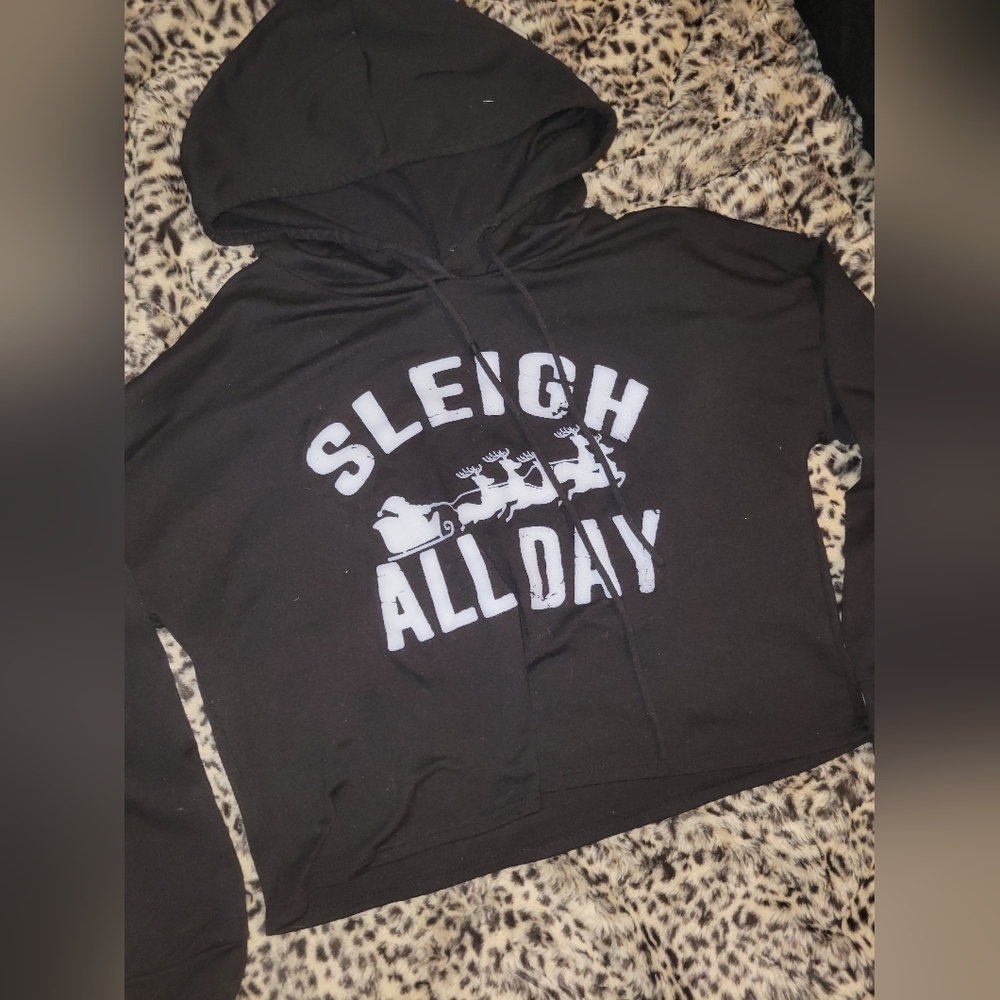 Sleigh all day Crop top long sleeve